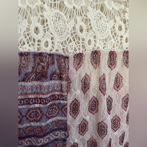 CATO Top - Picture 4 of 10